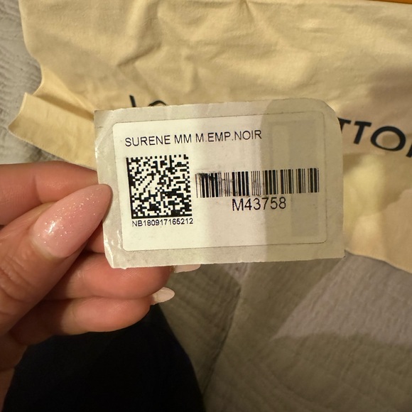 Black Louis Vuitton bag - Picture 11 of 13